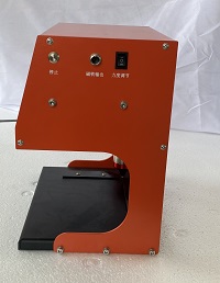 Engraving machine for metal for nameplate for steel