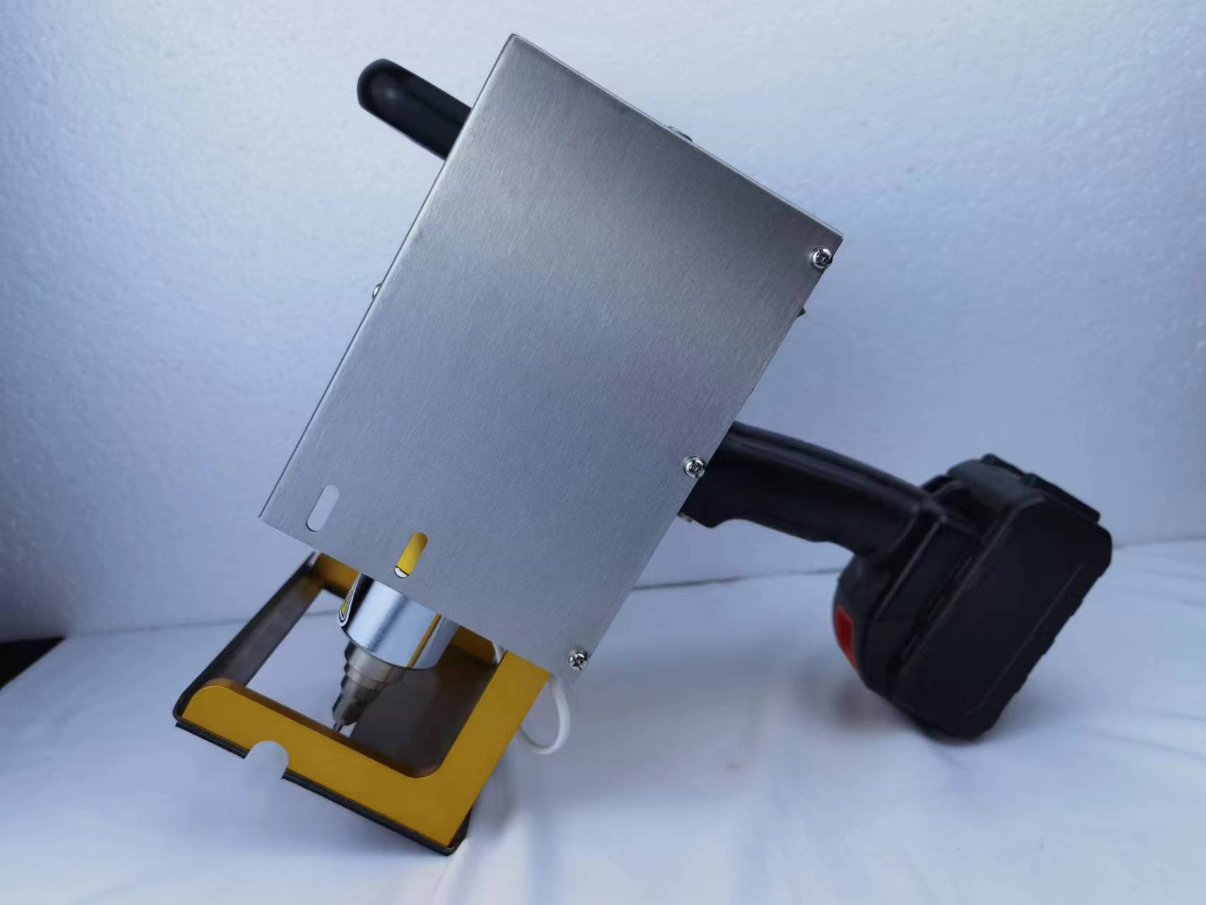 High Depth Battery-Powered Dot Peen Marking Machine